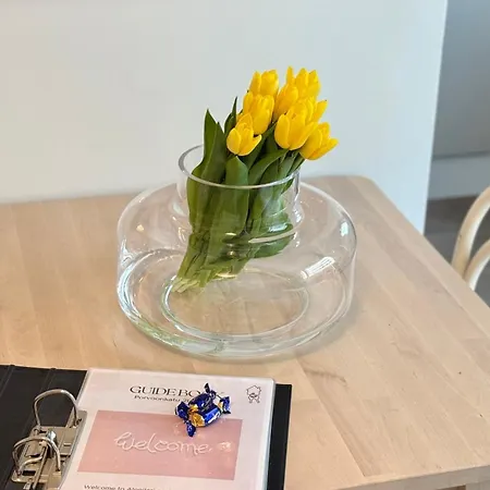 Just Renovated Stylish Nordic By Tram Stop شقة